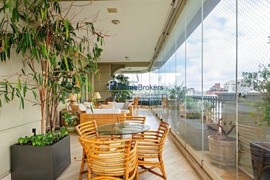 Foto 3 do(a) Apartamento de 4 quartos à venda em Vila Nova Conceição, São Paulo