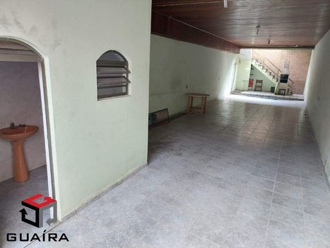 Foto 48 do(a) Casa de 3 quartos à venda em Jardim Santo André, Santo André