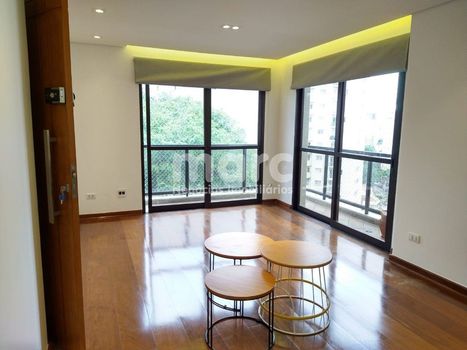 Foto 7 do(a) Apartamento de 3 quartos para alugar em Aclimação, São Paulo