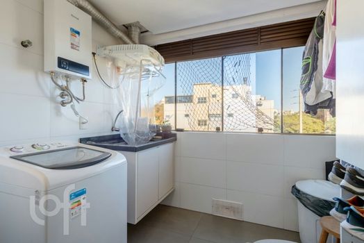 Foto 8 do(a) Apartamento de 3 quartos à venda em Vila Ipiranga, Porto Alegre