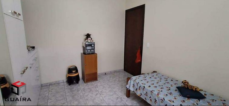 Foto 13 do(a) Casa de 3 quartos à venda em Vila Palmares, Santo André