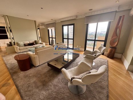 Foto 3 do(a) Apartamento de 4 quartos para alugar em Moema, São Paulo