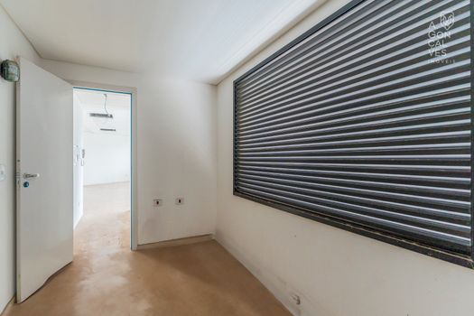 Foto 13 do(a) Sala / Conjunto Comercial false à venda em Água Verde, Curitiba