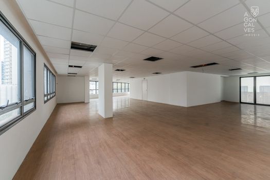 Foto 8 do(a) Sala / Conjunto Comercial false à venda em Água Verde, Curitiba