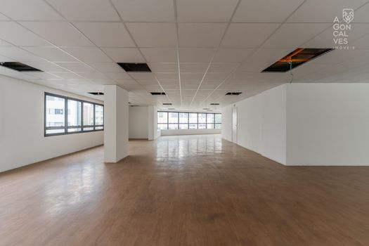 Foto 9 do(a) Sala / Conjunto Comercial false à venda em Água Verde, Curitiba