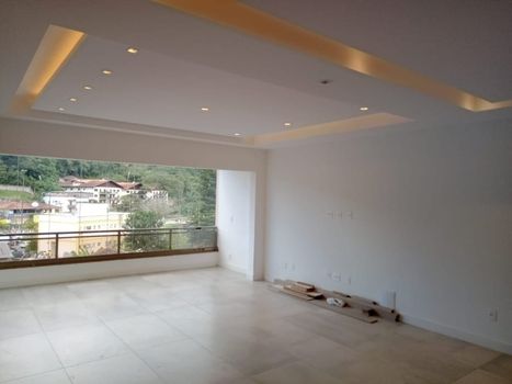 Foto 3 do(a) Apartamento de 3 quartos à venda em Retiro, Petrópolis