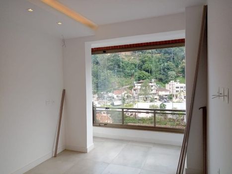Foto 29 do(a) Apartamento de 3 quartos à venda em Retiro, Petrópolis