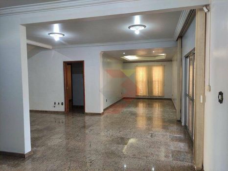 Foto 14 do(a) Casa de 5 quartos à venda em Setor Coimbra, Goiânia