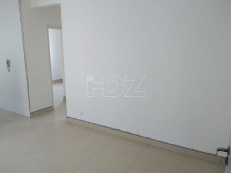Foto 3 do(a) Apartamento de 2 quartos à venda em Parque Laranjeiras, Araraquara