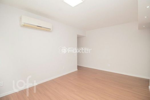 Foto 1 do(a) Apartamento de 2 quartos à venda em Floresta, Porto Alegre