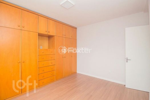Foto 14 do(a) Apartamento de 2 quartos à venda em Floresta, Porto Alegre