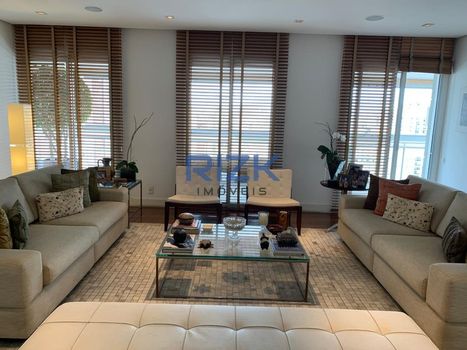 Foto 3 do(a) Apartamento de 3 quartos à venda em Indianópolis, São Paulo