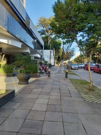 Foto 28 do(a) Loja false à venda em Auxiliadora, Porto Alegre