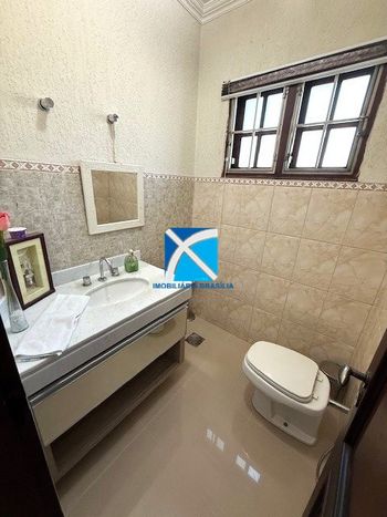 Foto 10 do(a) Casa em Condomínio de 5 quartos à venda em Park Way, Brasília