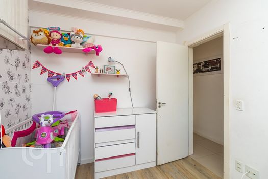 Foto 9 do(a) Apartamento de 3 quartos à venda em Santo Antônio, Porto Alegre