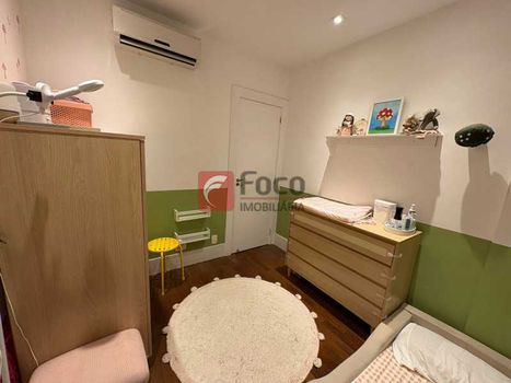 Foto 11 do(a) Apartamento de 2 quartos à venda em Humaitá, Rio de Janeiro