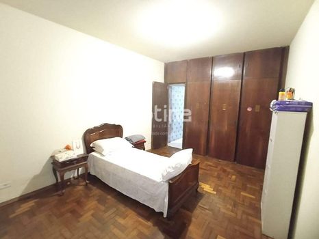 Foto 9 do(a) Apartamento de 6 quartos à venda em Centro, Uberlândia