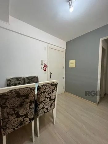 Foto 3 do(a) Apartamento de 2 quartos à venda em Santo Antônio, Porto Alegre