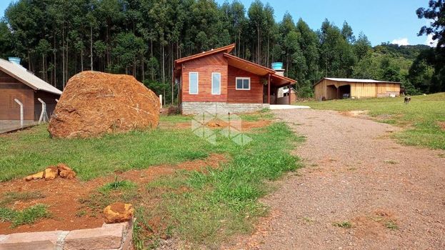 Foto 1 do(a) Fazenda / Sítio / Chácara de 1 quartos à venda em null, Presidente Lucena