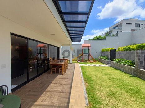 Foto 4 do(a) Casa em Condomínio de 4 quartos à venda em Paisagem Renoir, Cotia