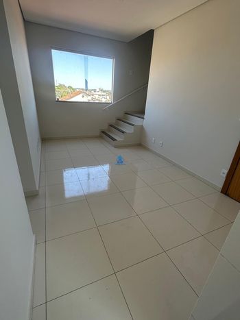 Foto 1 do(a) Cobertura de 2 quartos à venda em Nacional, Contagem