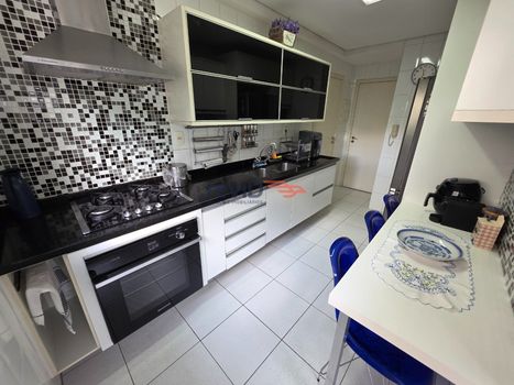 Foto 6 do(a) Apartamento de 3 quartos à venda em Campo Belo, São Paulo