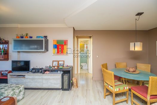 Foto 4 do(a) Apartamento de 2 quartos à venda em Santa Cecília, Porto Alegre