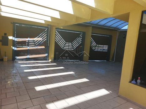 Foto 4 do(a) Casa de 4 quartos à venda em Vila Ré, São Paulo
