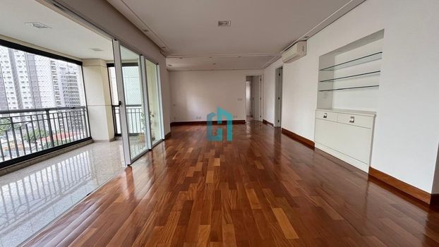 Foto 3 do(a) Apartamento de 3 quartos para alugar em Indianópolis, São Paulo