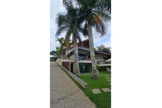 Foto 4 do(a) Casa de 4 quartos à venda em Arujázinho I, II e III, Arujá