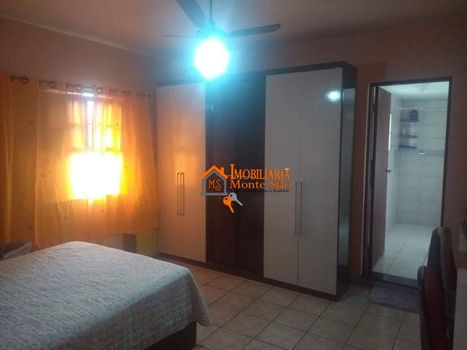 Foto 16 do(a) Casa de 3 quartos à venda em Vila São Rafael, Guarulhos