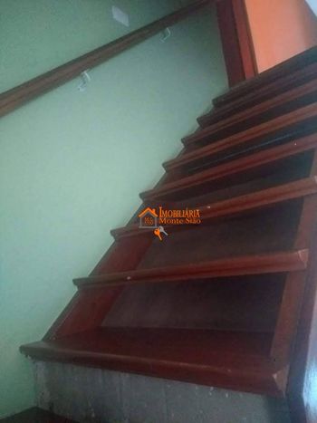 Foto 4 do(a) Casa de 3 quartos à venda em Vila São Rafael, Guarulhos