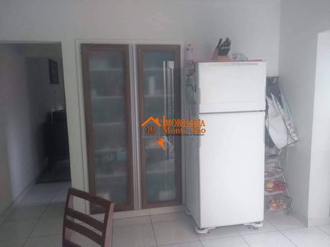 Foto 7 do(a) Casa de 3 quartos à venda em Vila São Rafael, Guarulhos