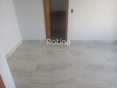 Foto 9 do(a) Cobertura de 3 quartos à venda em Santa Mônica, Uberlândia