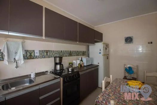 Foto 32 do(a) Apartamento de 2 quartos à venda em São Sebastião, Porto Alegre
