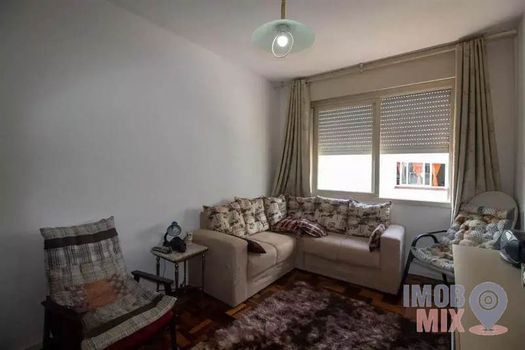 Foto 4 do(a) Apartamento de 2 quartos à venda em São Sebastião, Porto Alegre