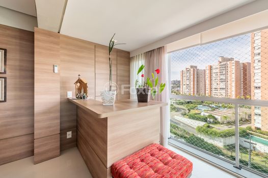 Foto 4 do(a) Apartamento de 3 quartos à venda em Jardim do Salso, Porto Alegre