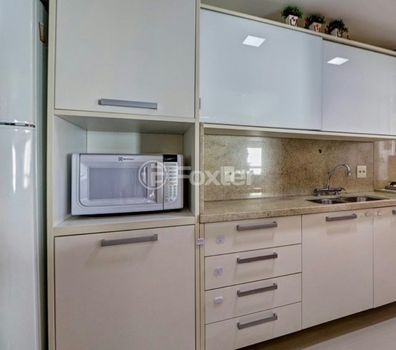 Foto 7 do(a) Apartamento de 3 quartos à venda em Jardim do Salso, Porto Alegre