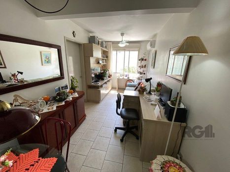Foto 8 do(a) Flat de 1 quartos à venda em Medianeira, Porto Alegre