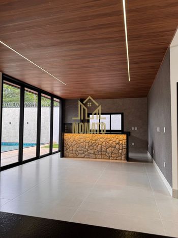 Foto 4 do(a) Casa de 4 quartos à venda em Parque das Flores, Goiânia