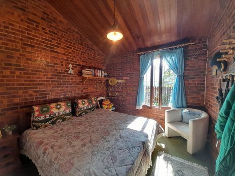 Foto 10 do(a) Casa em Condomínio de 4 quartos à venda em Parque do Imbui, Teresópolis