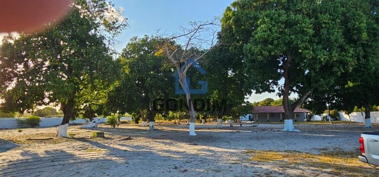 Foto 2 do(a) Fazenda / Sítio / Chácara de 5 quartos à venda em null, Aquiraz