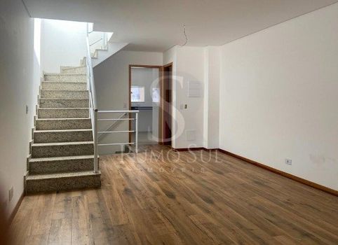 Foto 2 do(a) Casa de 3 quartos à venda em Vila Romano, São Paulo