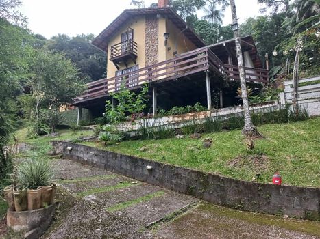 Foto 6 do(a) Casa de 3 quartos à venda em Bingen, Petrópolis