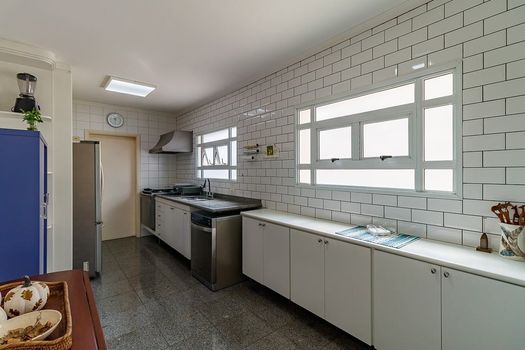 Foto 14 do(a) Apartamento de 4 quartos à venda em Vila Suzana, São Paulo