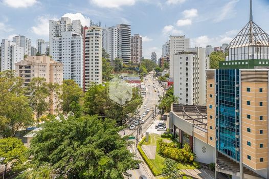 Foto 4 do(a) Apartamento de 3 quartos à venda em Vila Andrade, São Paulo