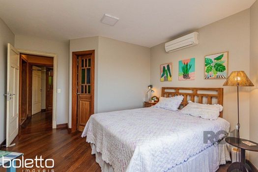 Foto 46 do(a) Casa em Condomínio de 4 quartos para alugar em Vila Jardim, Porto Alegre