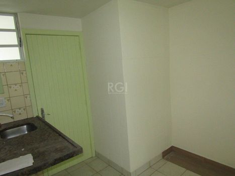 Foto 12 do(a) Flat de 7 quartos à venda em Vila Jardim, Porto Alegre