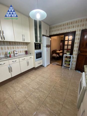 Foto 4 do(a) Casa de 4 quartos à venda em Jardim Modelo, São Paulo