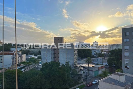 Foto 28 do(a) Apartamento de 3 quartos à venda em Santana, Porto Alegre
